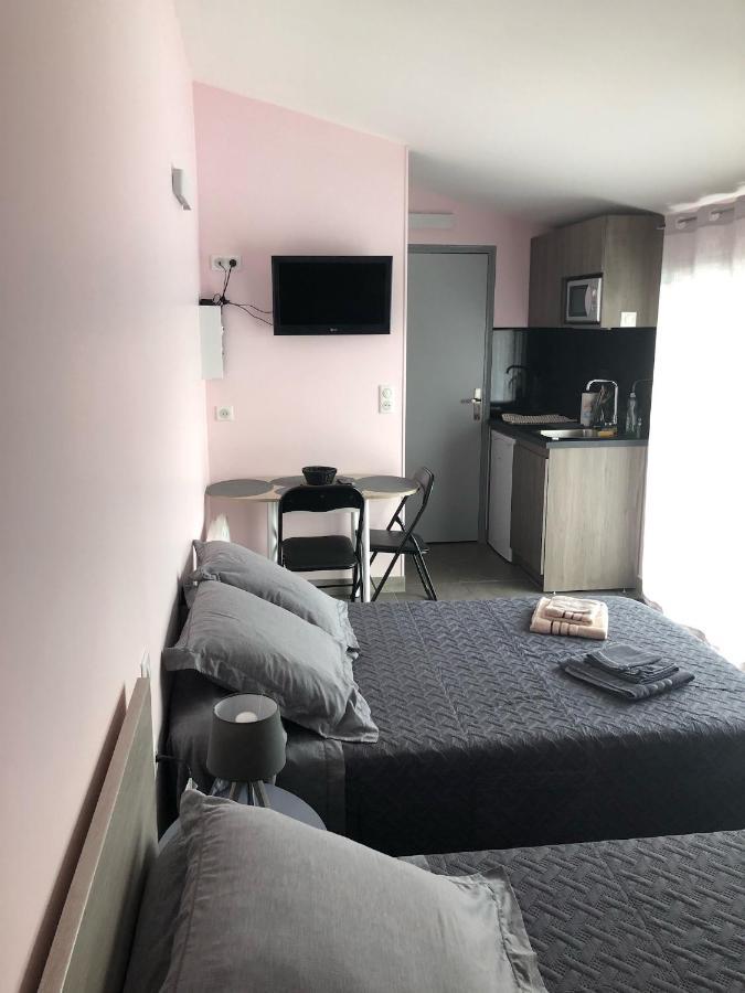 Chambres D'Hotes Chez Florence Montmerle-sur-Saone Ngoại thất bức ảnh