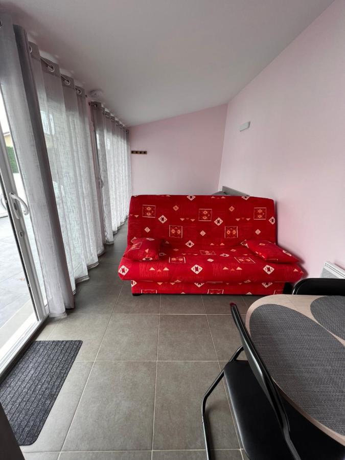 Chambres D'Hotes Chez Florence Montmerle-sur-Saone Ngoại thất bức ảnh